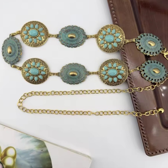Vintage Bohemian Turquoise Stone Medallion Link Belt – Adjustable main image 4
